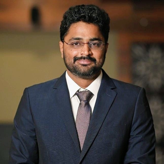 Dr. Ankit Ahir - Consultant Ophthalmologist